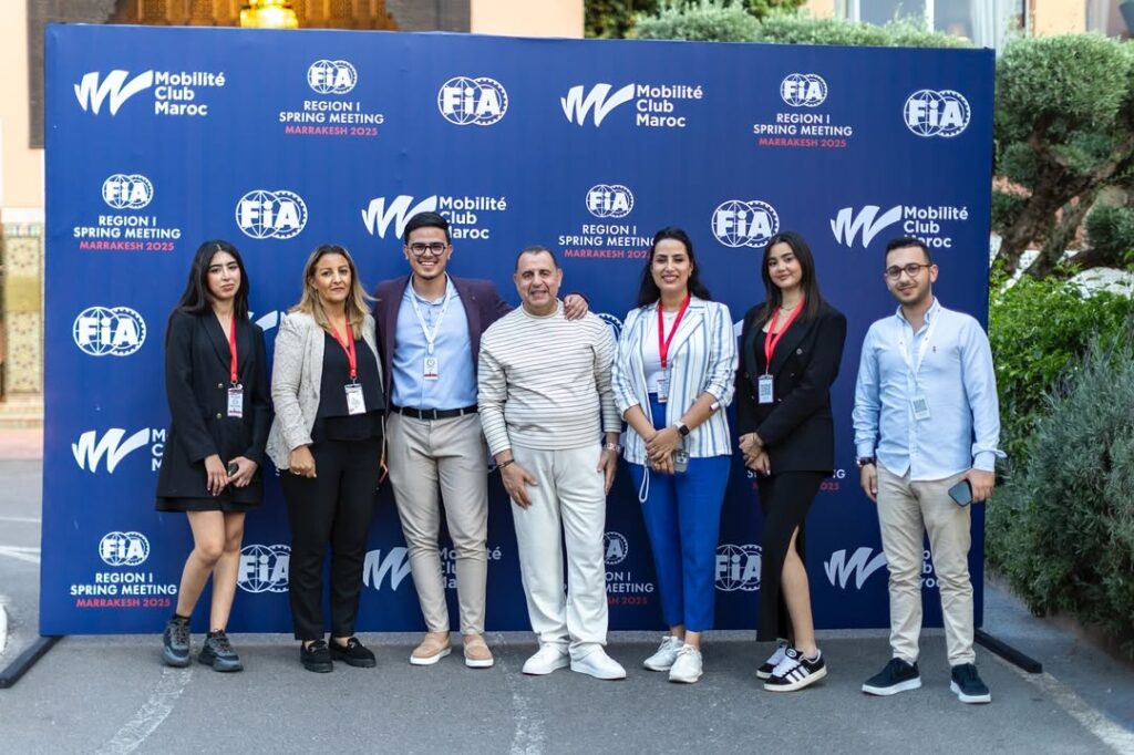 Professionnels assistant à un congrès d’entreprise organisé par Aldo Tours à Marrakech.